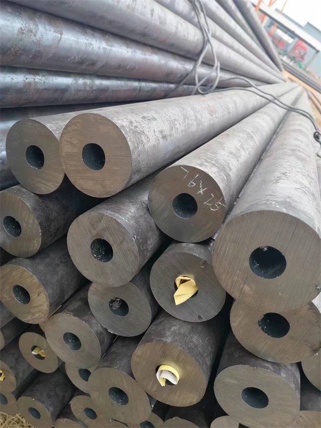 五指山Q345E无缝钢管